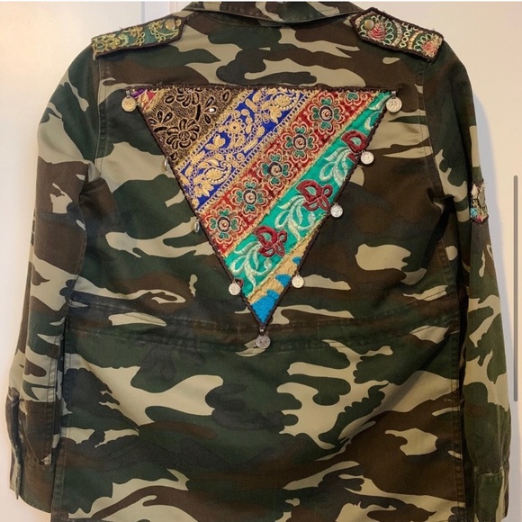 Embroidered Camo Jacket - Picture 3 of 4